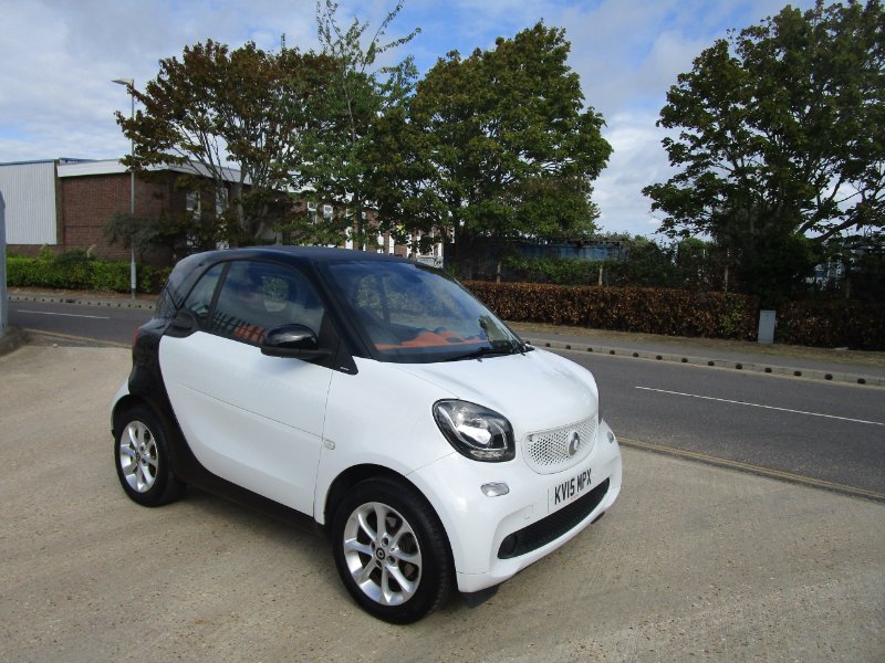 White Smart ForTwo 1.0 Passion Coupe 2dr Petrol Manual Euro 6 s/s 71 ps