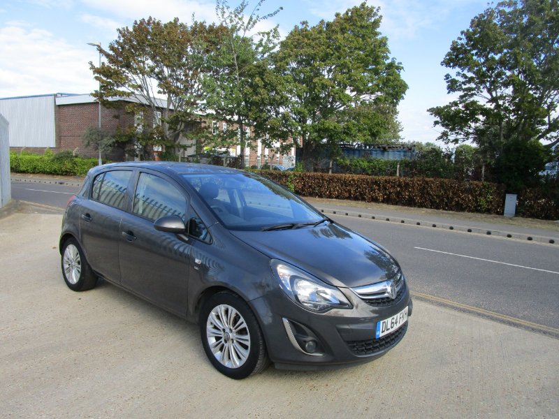 Grey Vauxhall Corsa 1.2 16V SE Hatchback 5dr Petrol Manual Euro 5 85 ps
